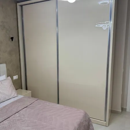Aura Seaview Beachfront Apartament
