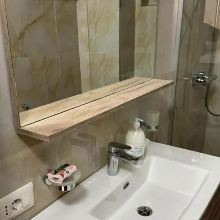 Aura Seaview Beachfront Apartament Durrës